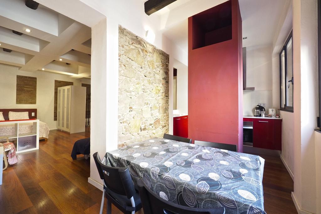 Sunny Apartments Barcelona Exterior photo